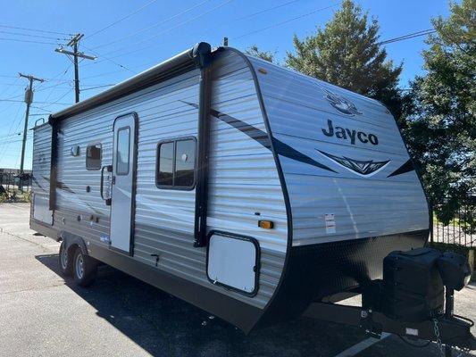 Camper / Travel Trailer