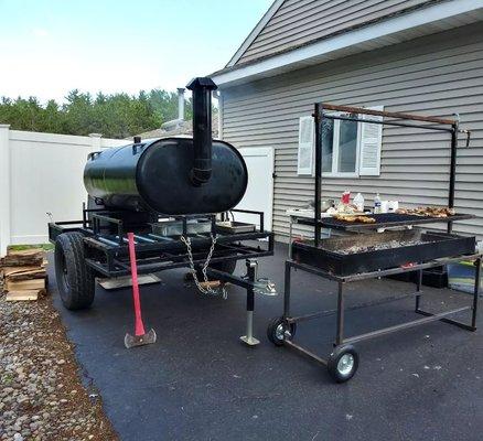 Our mobile barbeque and smoker unit. Perfect for tight spaces.