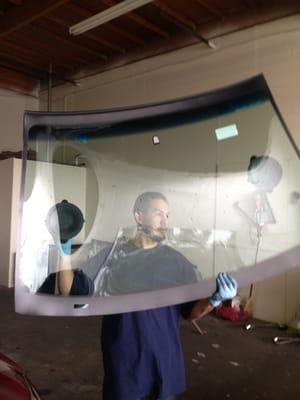 Windshield replacement in Pleasanton Location by Local Auto Glass