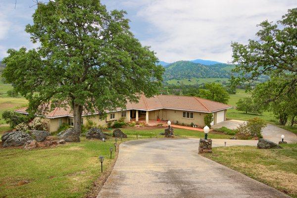 3292 Blue Oak Drive, Catheys Valley, CA 95306  $575,000