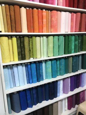 Isn't this a great display of the fabulous rainbow selection of modern grunge fabrics? Very well displayed and great marketing in this shop