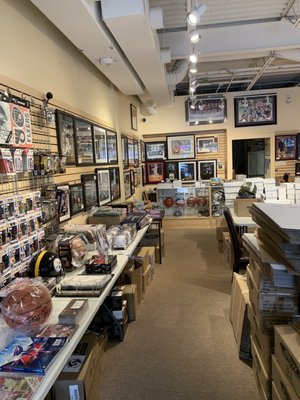 Evan's Sports Cards & Collectibles