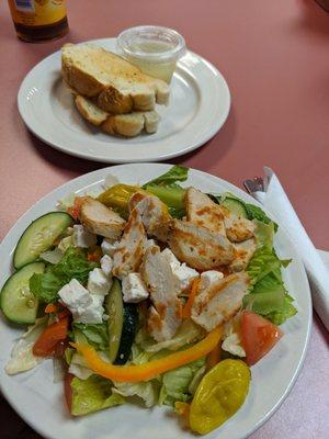 Chicken Salad with Garlic Bread