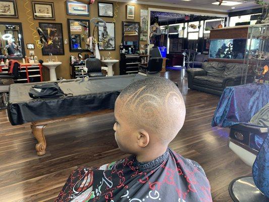 Kids bald fade w/ design