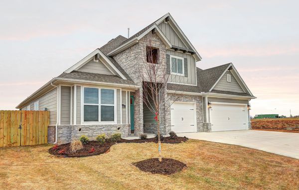 Beautiful new roofing on homes in Bentonville, Centerton and all of Northwest AR from Richardson Roofing.