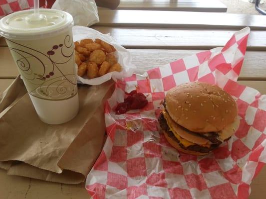 Dakota Cheeseburger, tater rounds and soft drink