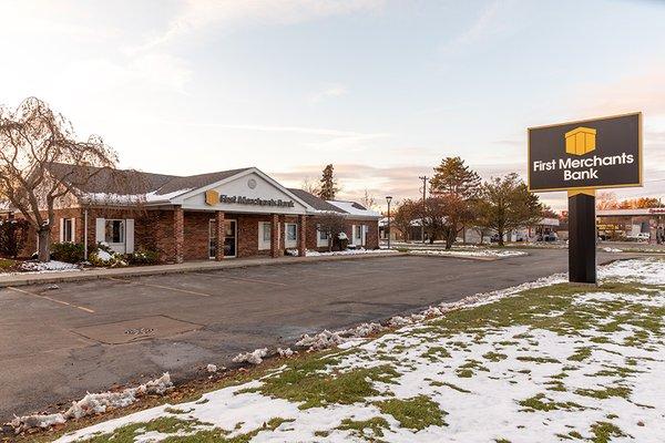 First Merchants Bank in Carleton Michigan