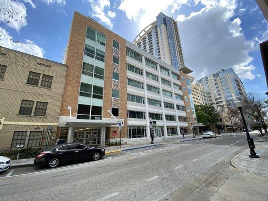 Conveniently located at the heart of Downtown Orlando