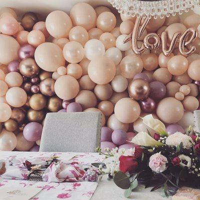 Organic style Balloon wall