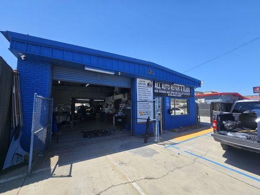 All Auto Repair mechanic, auto body, and maintenance services