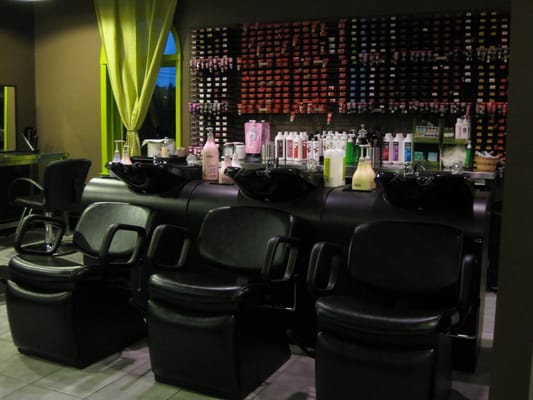 color and wash bar