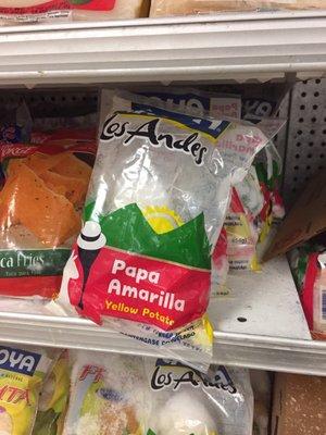 Productos de Argentina (disco de empanadas) y de Perú en el freezer.