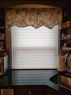 Serenity Iii, Gentle Cream (color) from Blinds to Go