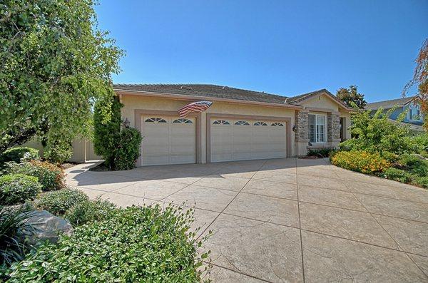 Highly sought after single stories in Camarillo!