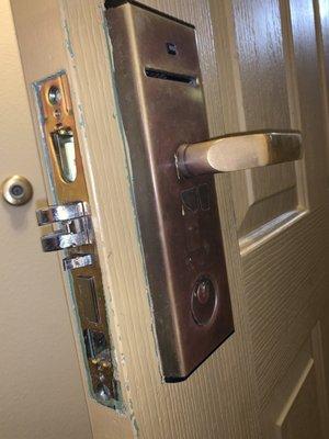 hotel handle lock