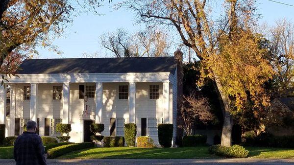 Neighborhood around American Legion park