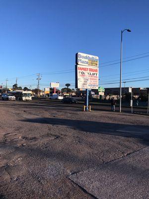 Rundown office/warehouse shopping center