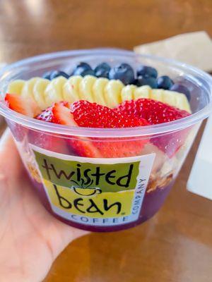 Açaí bowls served here!! Tasted amazing!!