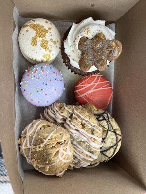 Macaroon assortment, PB cookie, Oatmeal glitter cookie, gold-flaked chocolate chip cookie, gingerbread cupcake. Gorgeous.