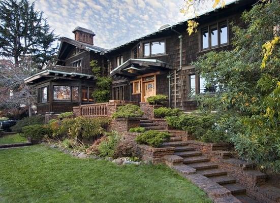 Thorsen House - front entrance