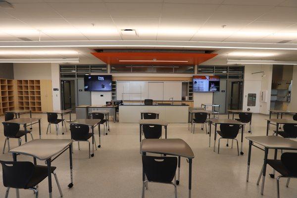 Brand New STEM classrooms in the 900 Bldg at Orange High School.