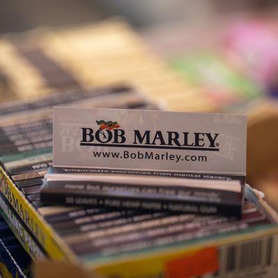 Bob marley rolling papers