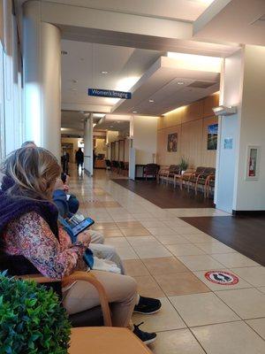 Patients waiting since 4pm...over an hour and a half..CRAZY WE HAVE ALL BEEN ROBBED OF OUR TIME!!!!!