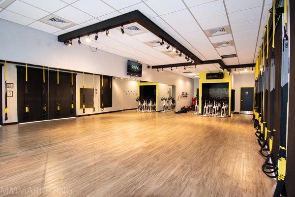 Bright, clean perfect studio! Bikes, TRX, group classes, etc.