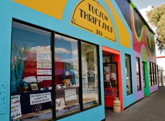 Tucson Thrift Shop storefront.