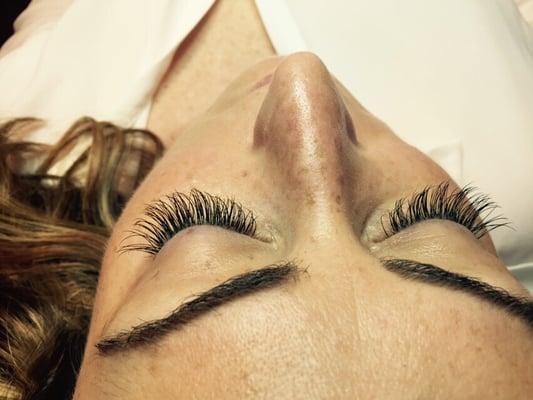 Another great job by the very talented Amy. Love my lashes!