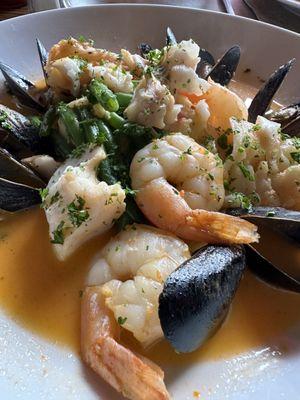 Seafood bouillabaisse- tasted amazing with a great sauce