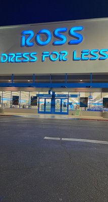 Store front at Pecanland Mall.