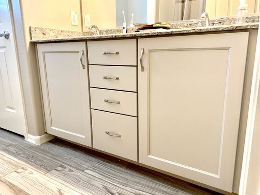 Agreeable Gray color makes a perfect compliment in this bathroom.