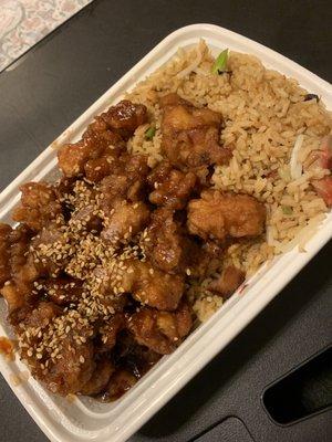 Sesame chicken Combination platter