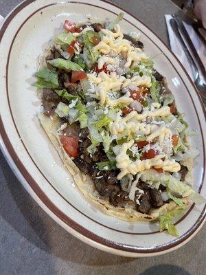 Huaraches with steak