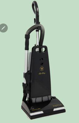 Centuri Dog 'n' Cat Upright Vacuum
 Model AW8700