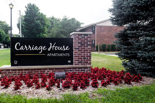 Welcome Home to Carriage House Apartments!