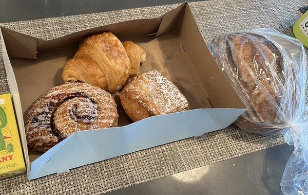 Morning Buns Sourdough Croissant Pain au Chocolat