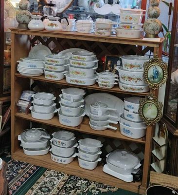 Large collection vintage Corningware!