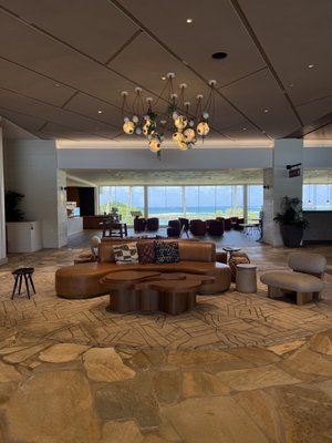 360 View from the lobby