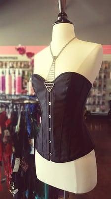 Corsets and lingerie in sizes XS-4X.