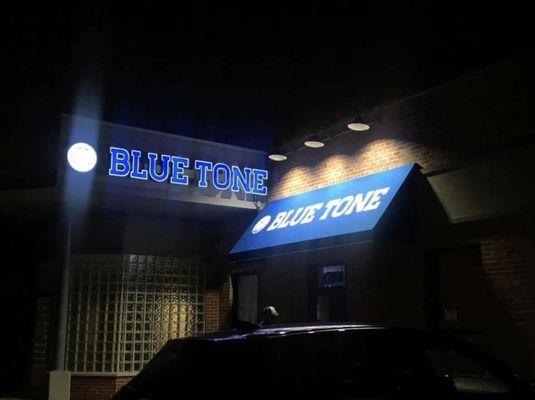 Blue Tone Sports & Slots Lounge