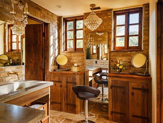 The bathroom in the Baldini Suite, ready for the bridal party