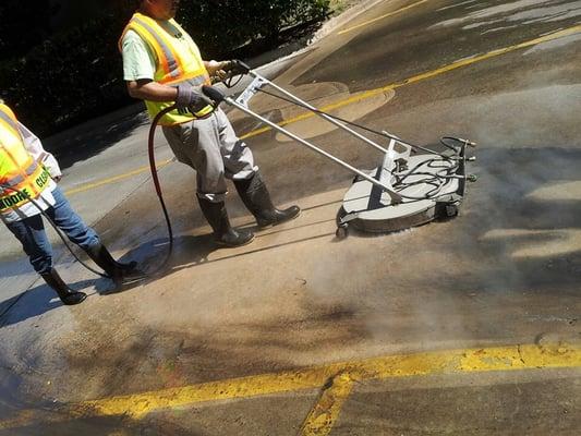 Commercial & Residential Pressure Washing.