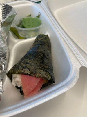 Tuna hand roll