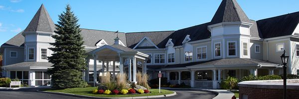 Sunrise Assisted Living of Wayland - entrance