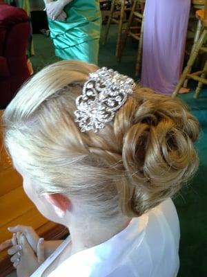 A wedding style to make her day.