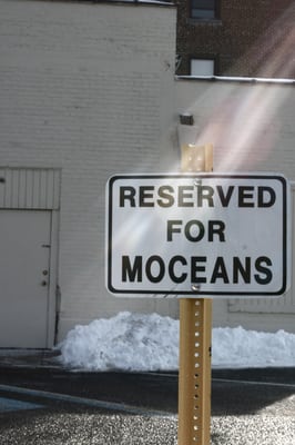 MOCEANS parking