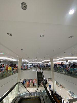 Escalator well, Belk The Avenue Murfreesboro