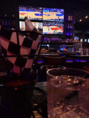 Bar with multiple monitors to watch your favorite sport games